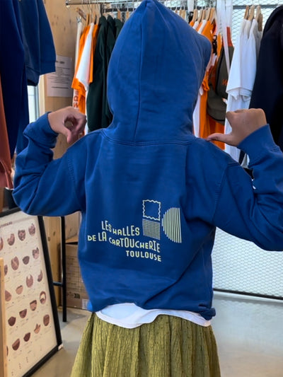 Hoodie enfant bleu - Les Halles de la Cartoucherie